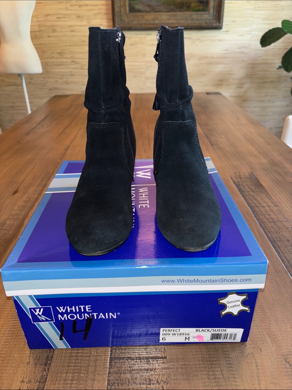 White Mountain Black Suede Mid-Calf Zipper Ankle Boots 6 M L
